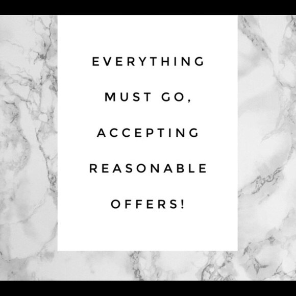 Accepting offers please no lowball!! - Picture 1 of 1